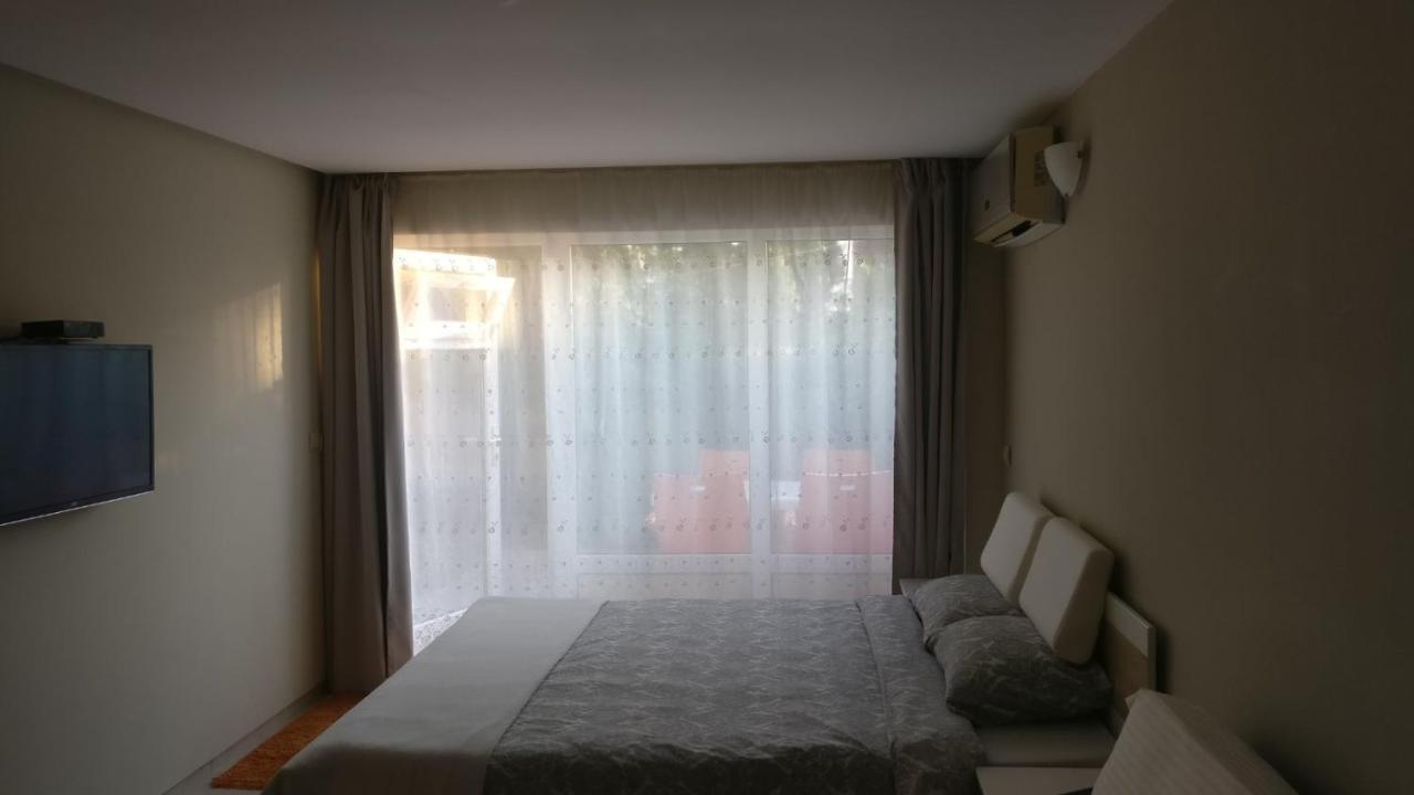 Treti Mart North Daire Primorsko Dış mekan fotoğraf