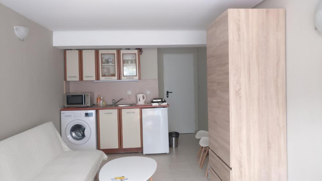 Treti Mart North Daire Primorsko Dış mekan fotoğraf