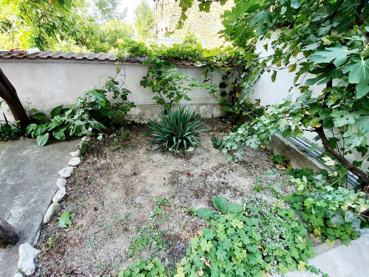 Treti Mart North Daire Primorsko Dış mekan fotoğraf
